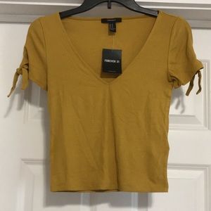 Women’s crop top